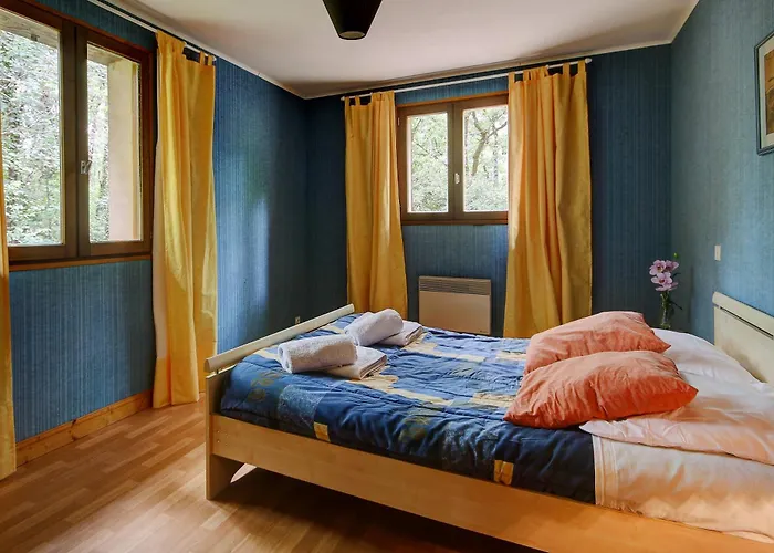 Domme 6 Beds 8p Secluded Woodland With Pool Villa *